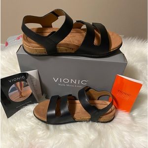 New in Box Vionic Copal Colleen Leather Size 8